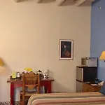 Mini-hôtel & 3*