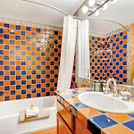 & Mini-hôtel 3*
