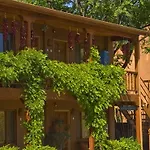 Mini-hôtel & 3*