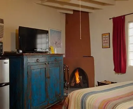 Inn & 3*