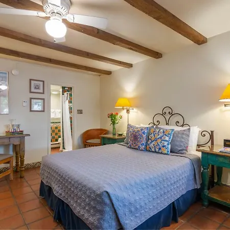 Inn & Santa Fe